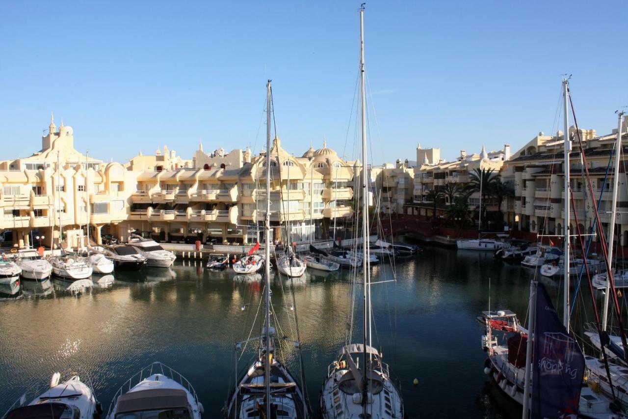 Apartament Benalbeach *